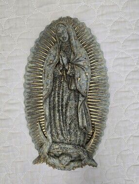 NEW Mother Of Guadalupe Virgin Mary 13" Green Gold Resin Wall Plaque "PRISTINE".